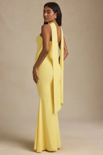 Imogene trägerloses Abendkleid mit Schaldetail in Pastellgelb