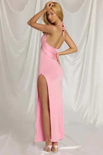 Indi Maxikleid mit Neckholder in Candyfloss Pink Indi Maxikleid mit Neckholder in Candyfloss Pink
