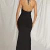 Indi Maxikleid mit Neckholder in Schwarz