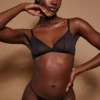 Intimates Soft Mesh Einlagiger Triangel-BH in Schwarz