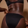 Intimates Soft Mesh Einlagiger Triangel-BH in Schwarz