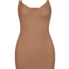 Intimates Soft Mesh V-Ausschnitt Mini-Slip-Kleid in Honig Intimates Soft Mesh V-Ausschnitt Mini-Slip-Kleid in Honig