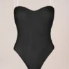 Intimates trägerloser Bodys in Schwarz