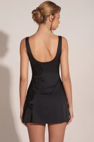 Jacelyn verziertes, figurbetontes Minikleid mit U-Ausschnitt in Schwarz