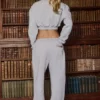 Jogginghose aus gebürstetem Jersey mit weitem Bein in Grau meliert Jogginghose aus gebürstetem Jersey mit weitem Bein in Grau meliert