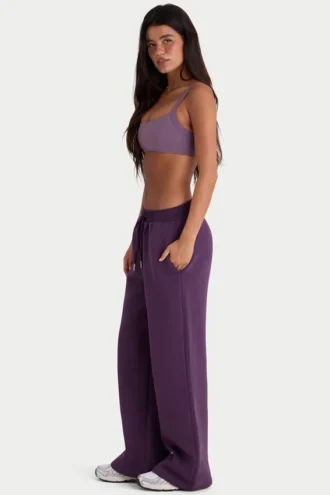 Jogginghose aus gebürstetem Jersey mit weitem Bein in Pflaume