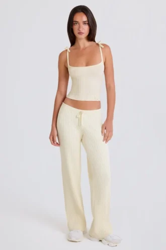 Jogginghose aus geripptem Strick mit weitem Bein in Creme