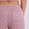 Jogginghose aus geripptem Strick mit weitem Bein in Mauve Jogginghose aus geripptem Strick mit weitem Bein in Mauve