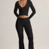 Jules Modal-Rippenhose mit Umschlag und ausgestelltem Bein in Schwarz Jules Modal-Rippenhose mit Umschlag und ausgestelltem Bein in Schwarz