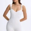 Kaia Modal-Unitard mit Herzausschnitt in Weiß Kaia Modal-Unitard mit Herzausschnitt in Weiß