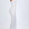 Kinsley verziertes Bandeau-Maxikleid mit Cut-outs in Weiß
