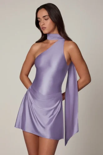 Kiraz Asymmetrisches Minikleid mit Schaldetail in Lila