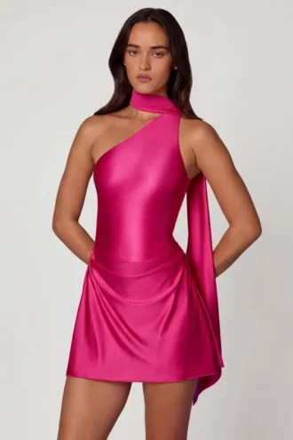 Kiraz Asymmetrisches Minikleid mit Schaldetail in Pink