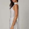Kiraz Asymmetrisches Minikleid mit Schaldetail in Weiß