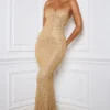 Krystelle Maxikleid mit Fischschwanz und Verzierungen in Gold Krystelle Maxikleid mit Fischschwanz und Verzierungen in Gold