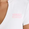 Kurzes T-Shirt aus Stretch-Baumwolljersey mit Grafikprint in Weiß Kurzes T-Shirt aus Stretch-Baumwolljersey mit Grafikprint in Weiß