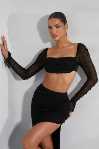 La Desirade Crop-Top mit verziertem Wasserfallausschnitt in Schwarz