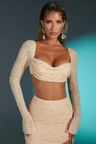 La Desirade Verziertes Crop-Top mit Wasserfallausschnitt in Sand