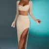 La Desirade Verziertes Crop-Top mit Wasserfallausschnitt in Sand