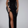 La Rochette Maxikleid mit verziertem Bandeau-Ausschnitt und Wasserfallkragen in Schwarz La Rochette Maxikleid mit verziertem Bandeau-Ausschnitt und Wasserfallkragen in Schwarz