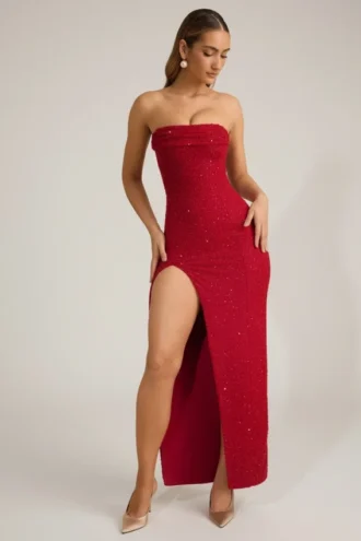 La Rochette Verziertes, trägerloses Maxikleid mit Wasserfallausschnitt in True Red