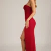 La Rochette Verziertes, trägerloses Maxikleid mit Wasserfallausschnitt in True Red La Rochette Verziertes, trägerloses Maxikleid mit Wasserfallausschnitt in True Red