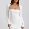 Lana Minikleid aus geripptem Modal mit Spitzenbesatz in Weiß Lana Minikleid aus geripptem Modal mit Spitzenbesatz in Weiß