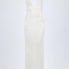 Lanai Maxikleid mit Verzierungen und rückenfreiem Ausschnitt in Weiß Lanai Maxikleid mit Verzierungen und rückenfreiem Ausschnitt in Weiß
