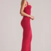 Landen Halterneck Midaxi-Kleid in Kirschrot Landen Halterneck Midaxi-Kleid in Kirschrot
