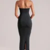 Landen Neckholder-Midaxi-Kleid in Schwarz Landen Neckholder-Midaxi-Kleid in Schwarz
