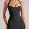 Landen Neckholder-Midaxi-Kleid in Schwarz Landen Neckholder-Midaxi-Kleid in Schwarz