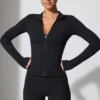 Langarmjacke mit Reißverschluss in Schwarz Langarmjacke mit Reißverschluss in Schwarz