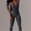 Langer Jumpsuit mit Cut-outs in Grau