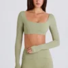 Langärmliges Crop-Top in Matcha Langärmliges Crop-Top in Matcha