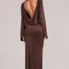 Lani Langarm-Maxikleid mit Drapierung in Schokoladenbraun