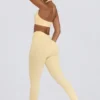 Leggings aus gebürstetem Jersey mit Rüschen und mittlerer Leibhöhe in Lemon-Marl Leggings aus gebürstetem Jersey mit Rüschen und mittlerer Leibhöhe in Lemon-Marl