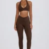 Leggings aus gebürstetem Jersey mit Rüschen und mittlerer Leibhöhe in Pecan-Melange Leggings aus gebürstetem Jersey mit Rüschen und mittlerer Leibhöhe in Pecan-Melange