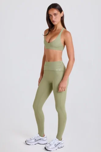 Leggings mit Umschlagbund und mittlerer Leibhöhe in Matcha