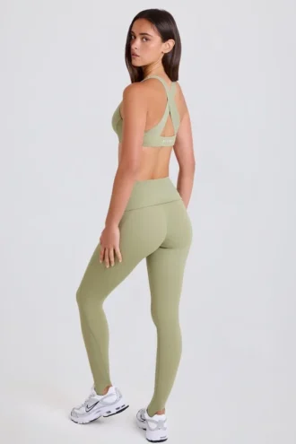Leggings mit Umschlagbund und mittlerer Leibhöhe in Matcha