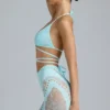 Liberty Bikini-Oberteil mit verzierten Kreuzträgern in Eisblau