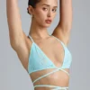 Liberty Bikini-Oberteil mit verzierten Kreuzträgern in Eisblau