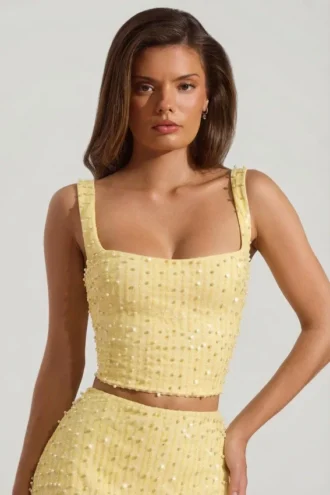 Lirael Crop-Top mit Verzierungen und quadratischem Ausschnitt in Gelb