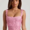 Lirael Crop-Top mit Verzierungen und quadratischem Ausschnitt in Rosa Lirael Crop-Top mit Verzierungen und quadratischem Ausschnitt in Rosa