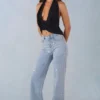 Lorielle Mid-Rise Straight-Leg Jeans aus hellem Denim Lorielle Mid-Rise Straight-Leg Jeans aus hellem Denim