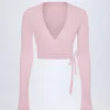 Lou Pointelle Wickel-Crop-Oberteil in Babyrosa Lou Pointelle Wickel-Crop-Oberteil in Babyrosa