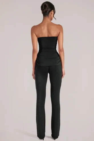 Lumi Mid-Rise Fitted Trousers  in Schwarz