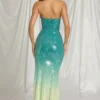 Maelle Bandeau-Maxikleid in Blau Ombré Maelle Bandeau-Maxikleid in Blau Ombré