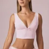 Magda Crop-Top mit Schleifendetail in zartem Mauve-Streifen Magda Crop-Top mit Schleifendetail in zartem Mauve-Streifen