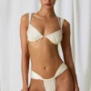 Mahina Bikinihosen mit Rüschen in Pearl White Mahina Bikinihosen mit Rüschen in Pearl White