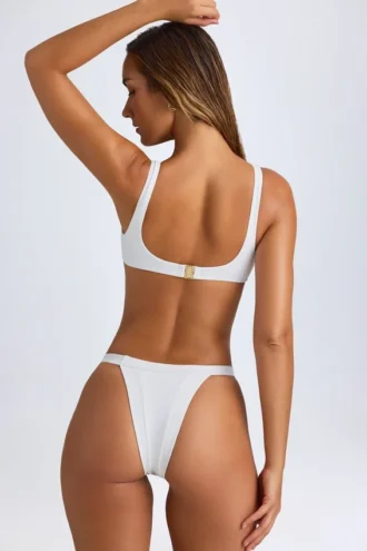 Malibu Bikini-Oberteil mit Rundhalsausschnitt in Weiß